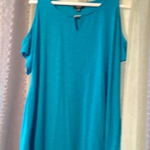 Jones New York short cut out sleeved blouse, sz s